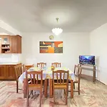 La Casa Degli Amici Apartment *