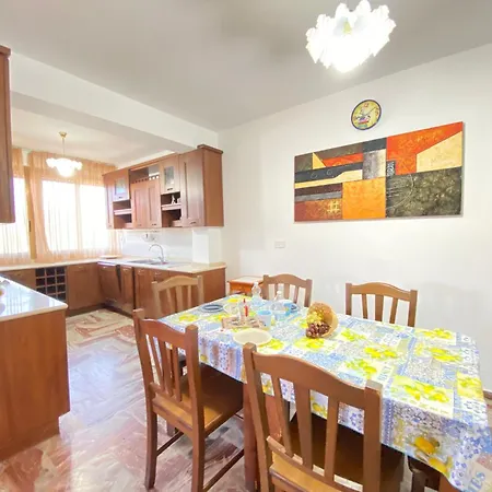 Apartment La Casa Degli Amici