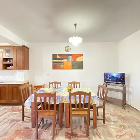La Casa Degli Amici דירה *